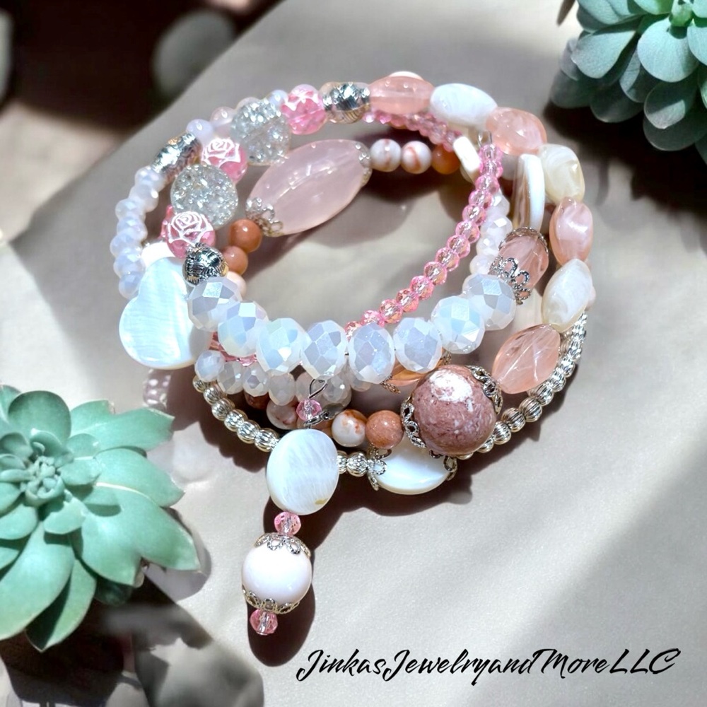 Pink Beaded memory wire Bracelet with clip on
charm